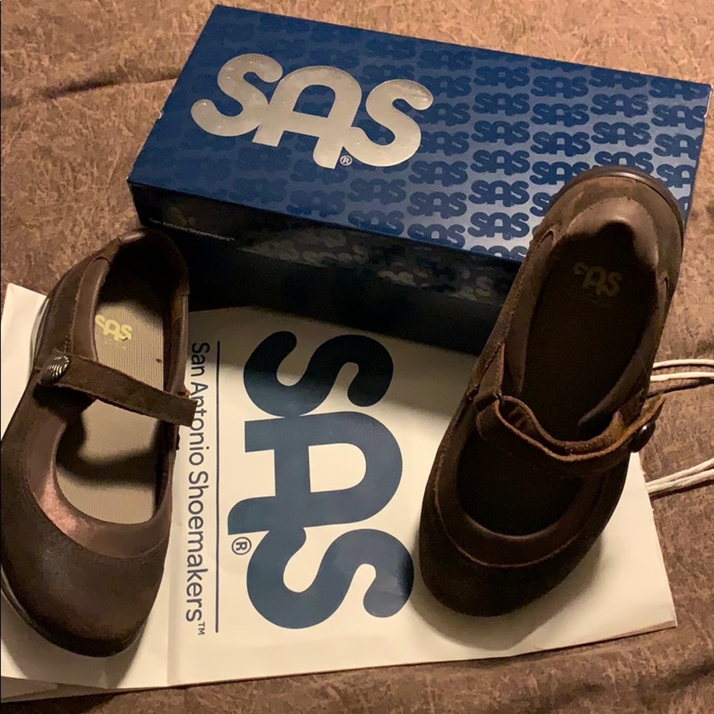 SAS Mary Janes suede